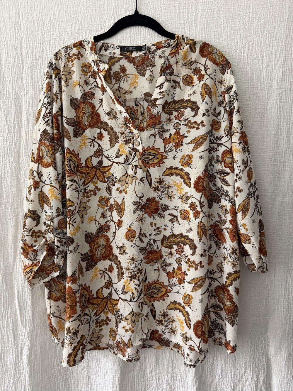 Cure Floral V-Neck Tunic Top in Cream with Rust & Mustard